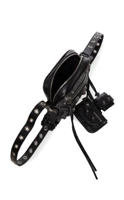 Balenciaga Le Cagole Medium Leather Crossbody Bag 9 Balenciaga Le Cagole Medium Leather Crossbody Bag -Lady Fashion Store balenciaga black le cag m cross 3