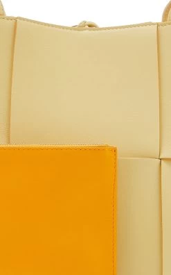 Bottega Veneta The Arco Small Leather Tote Bag -Lady Fashion Store bottega veneta neutral arco small leather tote bag 5