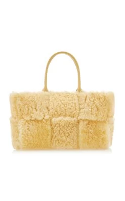 Bottega Veneta The Arco Small Shearling Tote Bag -Lady Fashion Store bottega veneta neutral arco tote shearling small 6