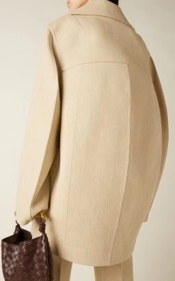 Bottega Veneta Double-Breasted Cocoon Coat 8 Bottega Veneta Double-Breasted Cocoon Coat -Lady Fashion Store bottega veneta neutral collared coat 2