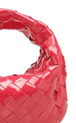 Bottega Veneta The Mini Jodie Patent Leather Bag 11 Bottega Veneta The Mini Jodie Patent Leather Bag -Lady Fashion Store bottega veneta red mini jodie shiny leather 4