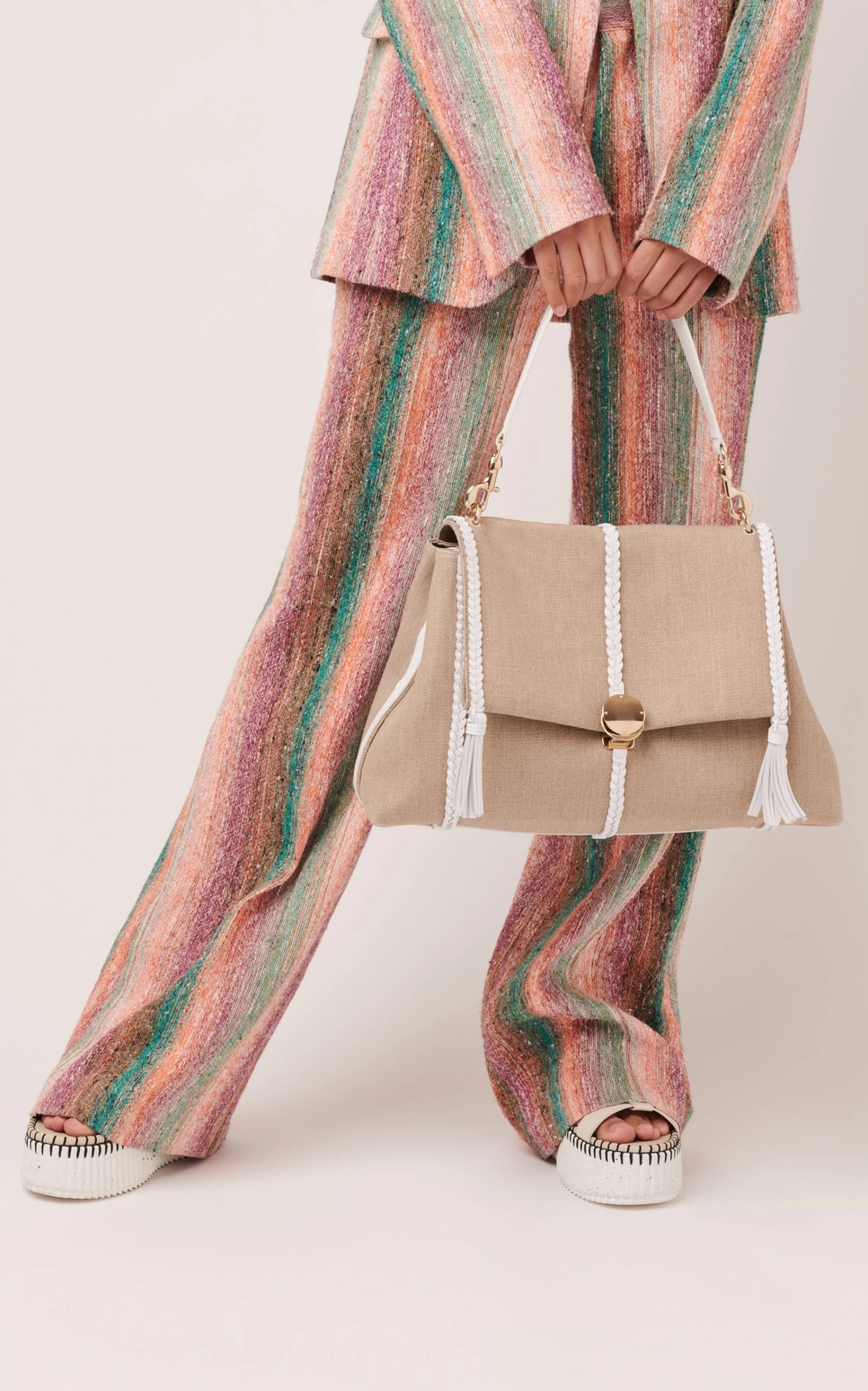 Chloé Penelope Leather-Trimmed Linen Hobo Bag 3 Chloé Penelope Leather-Trimmed Linen Hobo Bag