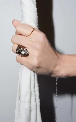 Stylet 18K Yellow Gold Ring