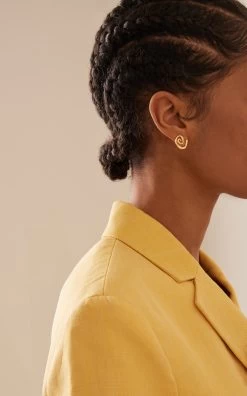 Jacquemus Les Creoles J Gold-Tone Earring -Lady Fashion Store jacquemus gold les creoles j ouro 2