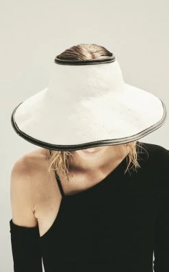 Odette Straw Hat -Lady Fashion Store janessa leone white odette 4