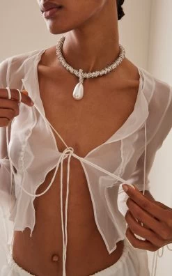 The Pearl Drop Necklace