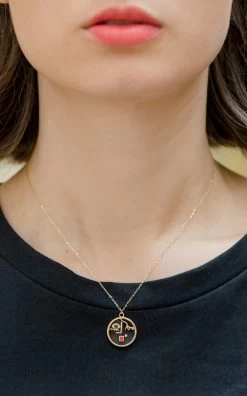 Face It 18K Yellow Gold Pendant Necklace
