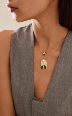 Eye Heart U 18K Yellow Gold Pendant Necklace