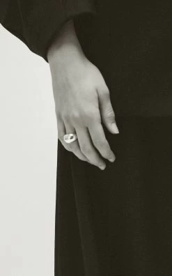 The Leah 925 Sterling Silver Ring 9 The Leah 925 Sterling Silver Ring -Lady Fashion Store lie studio silver the leah 925 sterling silver ring 3