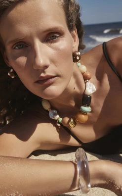 Ridge Resin Cuff Bracelet -Lady Fashion Store lizzie fortunato clear ridge resin ear cuff 2