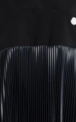 4 Moncler Hyke Plisse Maxi Dress 9 4 Moncler Hyke Plisse Maxi Dress -Lady Fashion Store moncler genius black maxi dress 3