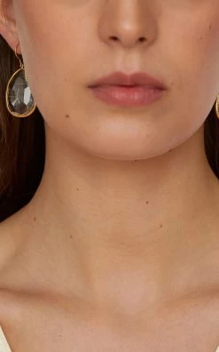 18k Yellow Gold Single Drop Earrings With Crystal